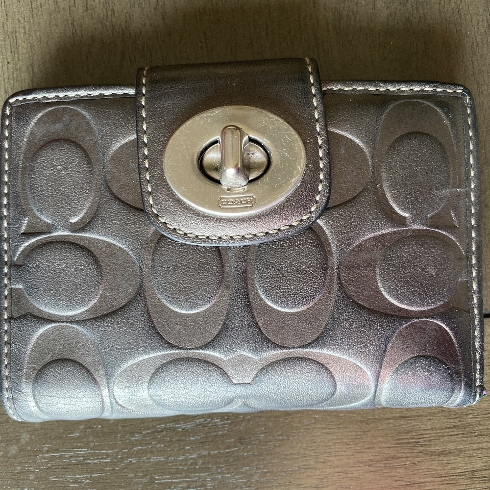 Coach bi fold wallet EUC